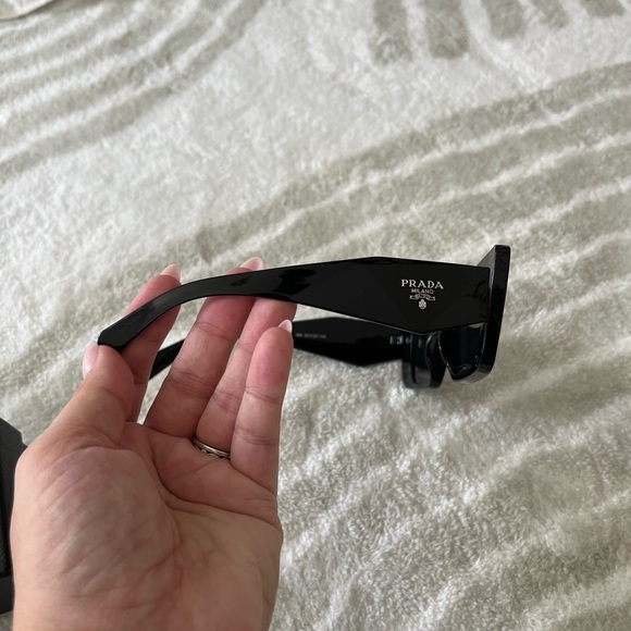 New Never worn Prada Sunglasses - Picture 4 of 8